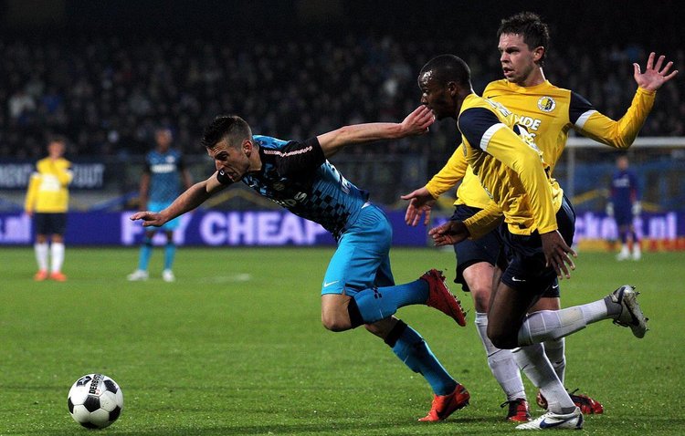 动与二阵容 动与二阵容